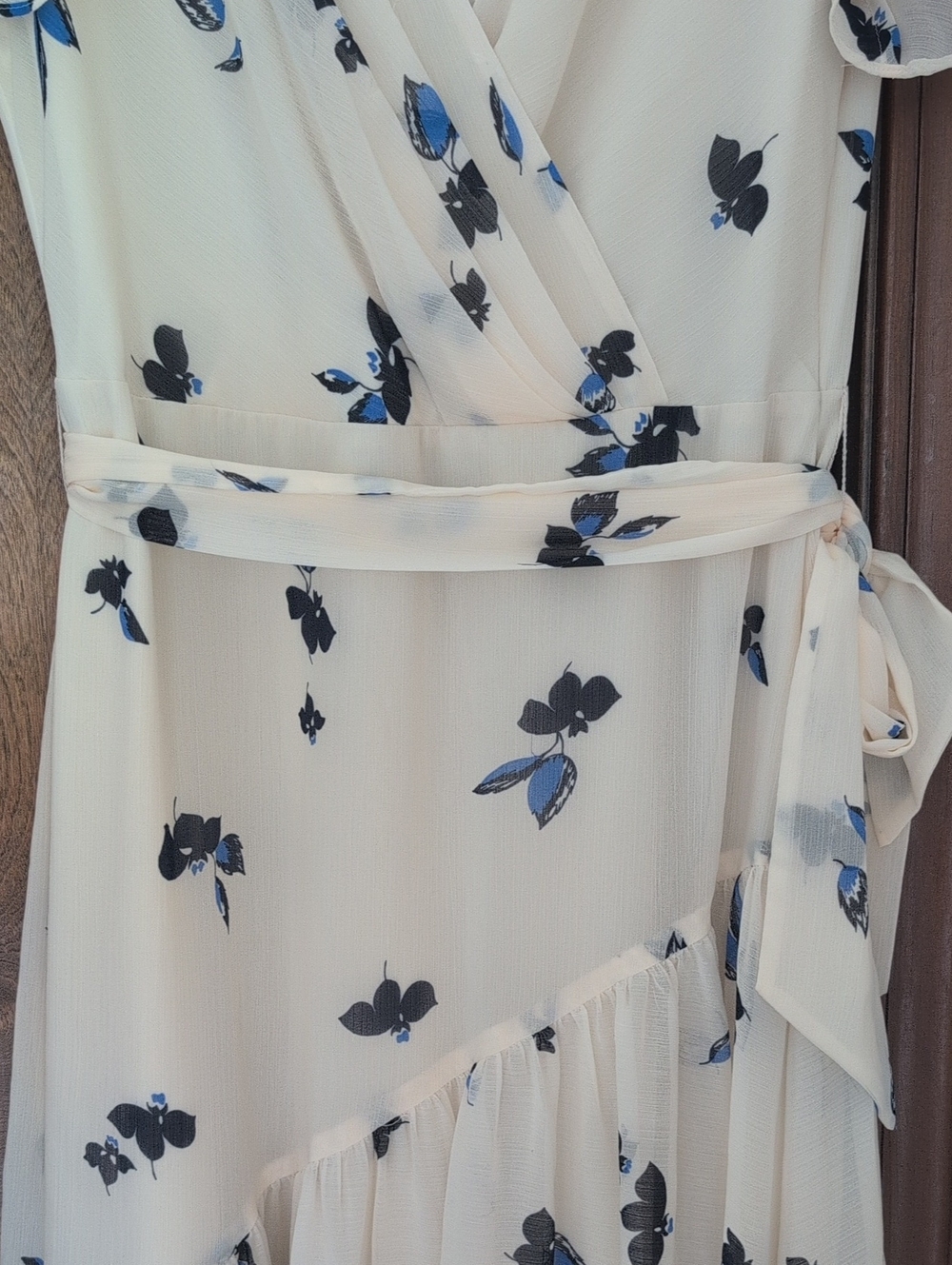 Ralph Lauren flutter sleeve dress - Picture 5 of 13
